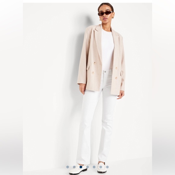 NWT Mid-Rise Wow Boot-Cut Jeans - Picture 3 of 3